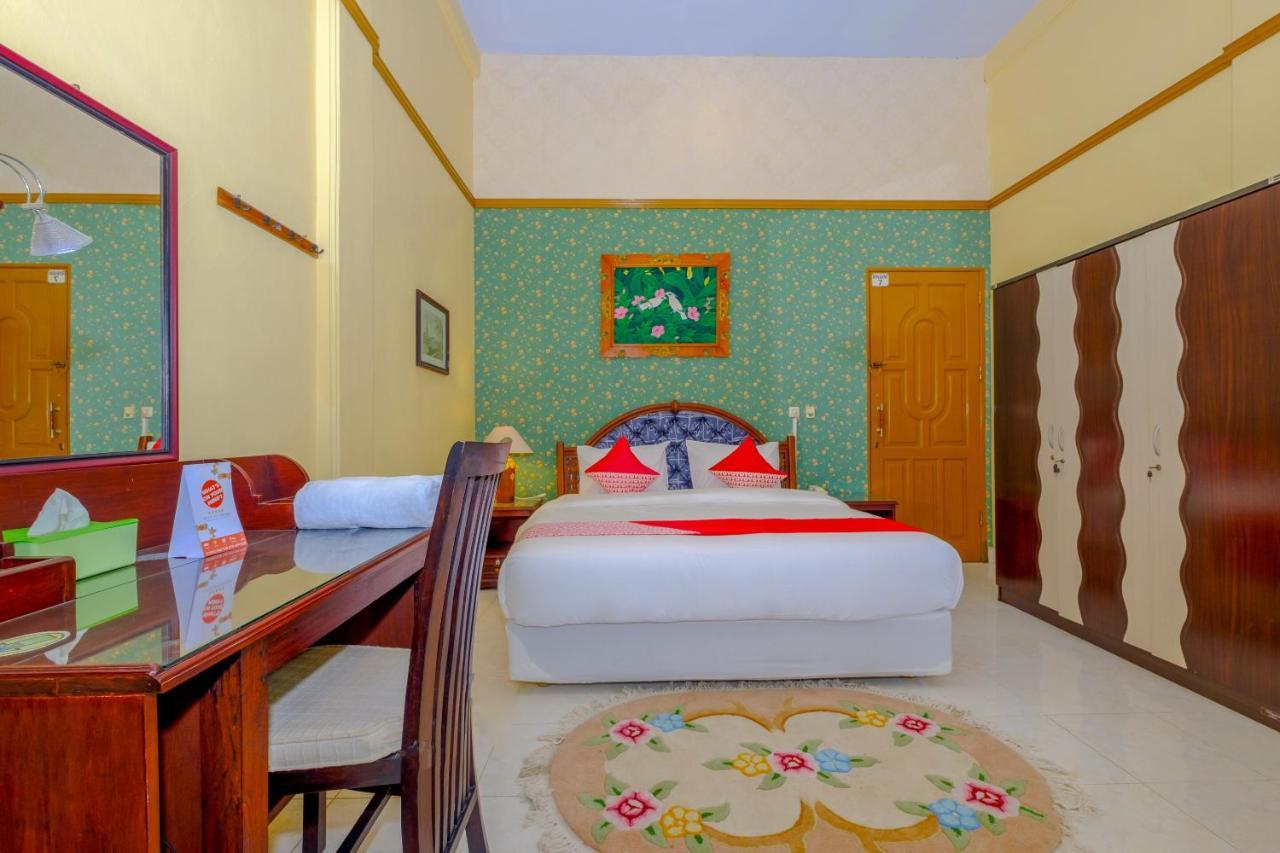 Oyo 3088 Green Valley House Senggigi Bagian luar foto