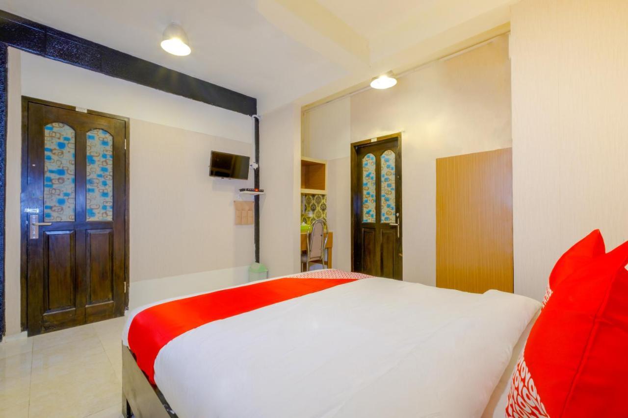 Oyo 3088 Green Valley House Senggigi Bagian luar foto
