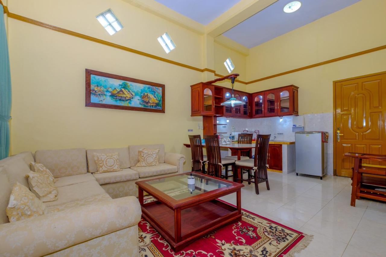 Oyo 3088 Green Valley House Senggigi Bagian luar foto