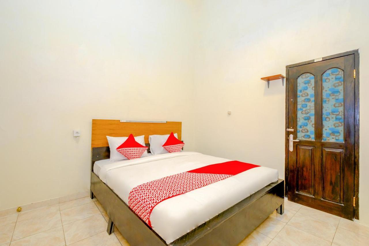Oyo 3088 Green Valley House Senggigi Bagian luar foto