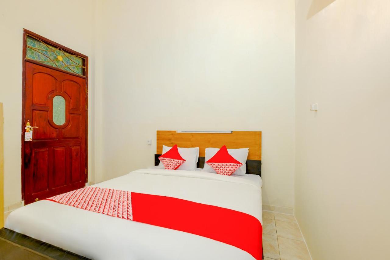Oyo 3088 Green Valley House Senggigi Bagian luar foto
