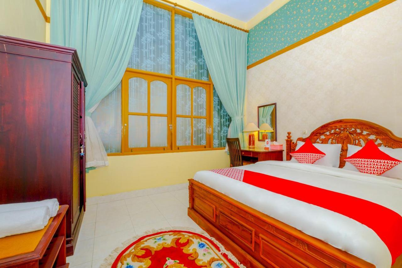 Oyo 3088 Green Valley House Senggigi Bagian luar foto