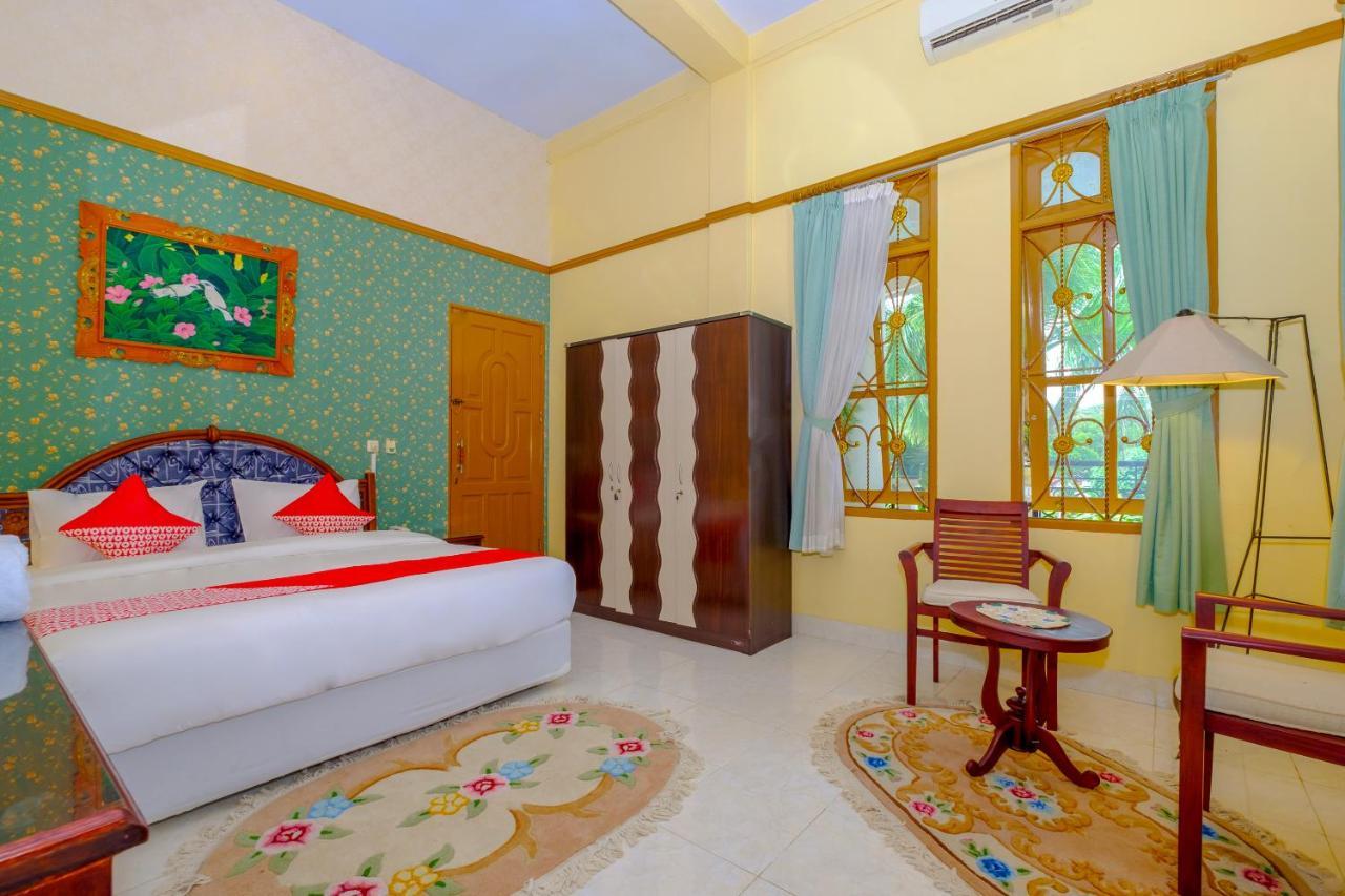 Oyo 3088 Green Valley House Senggigi Bagian luar foto