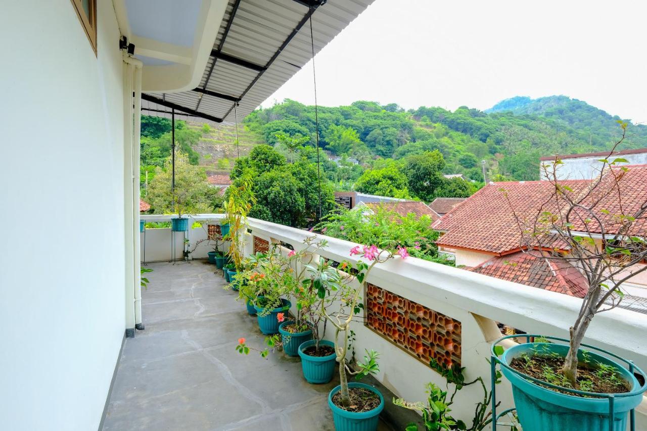 Oyo 3088 Green Valley House Senggigi Bagian luar foto