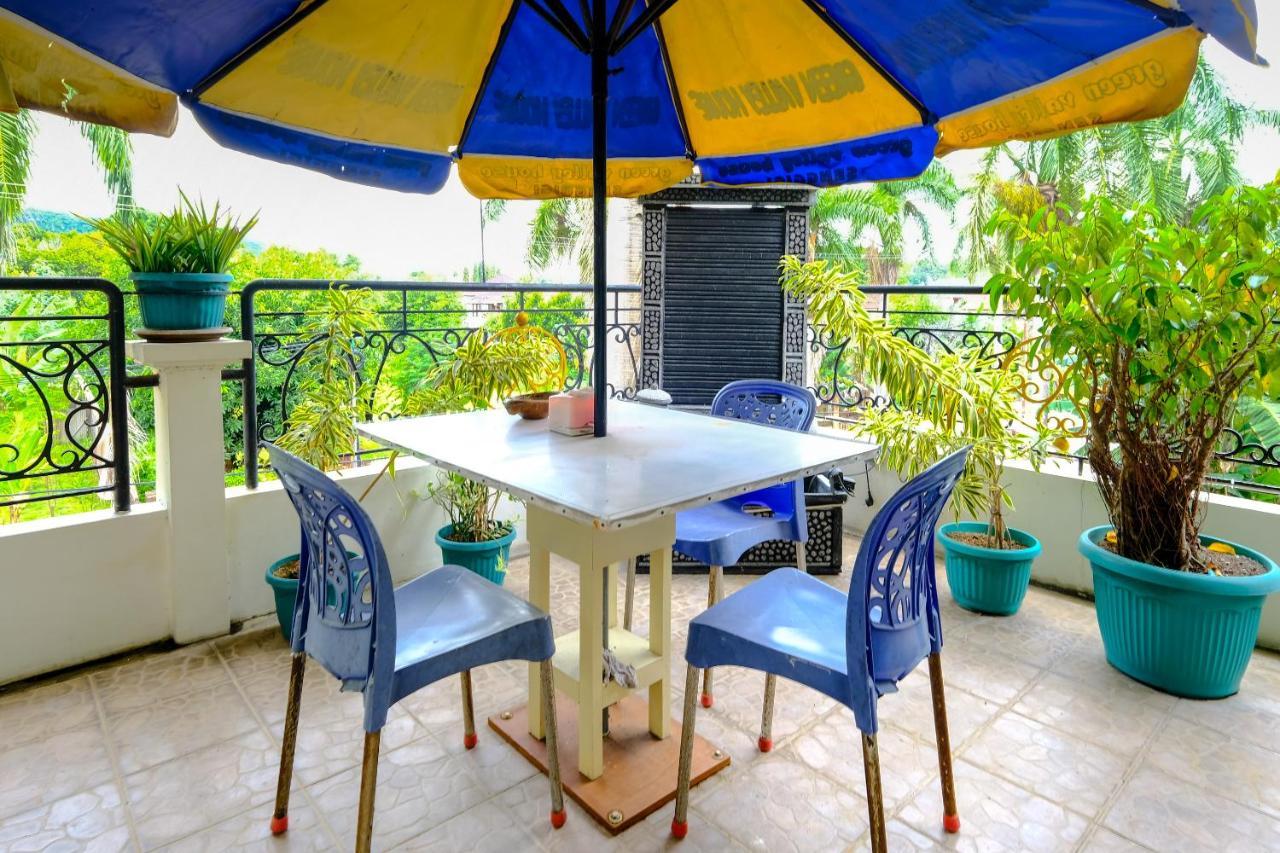Oyo 3088 Green Valley House Senggigi Bagian luar foto